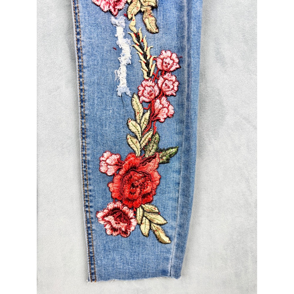 Venus Floral Embroidered Rose Skinny Jeans Medium Wash Raw Hem Size 4 - Picture 5 of 13